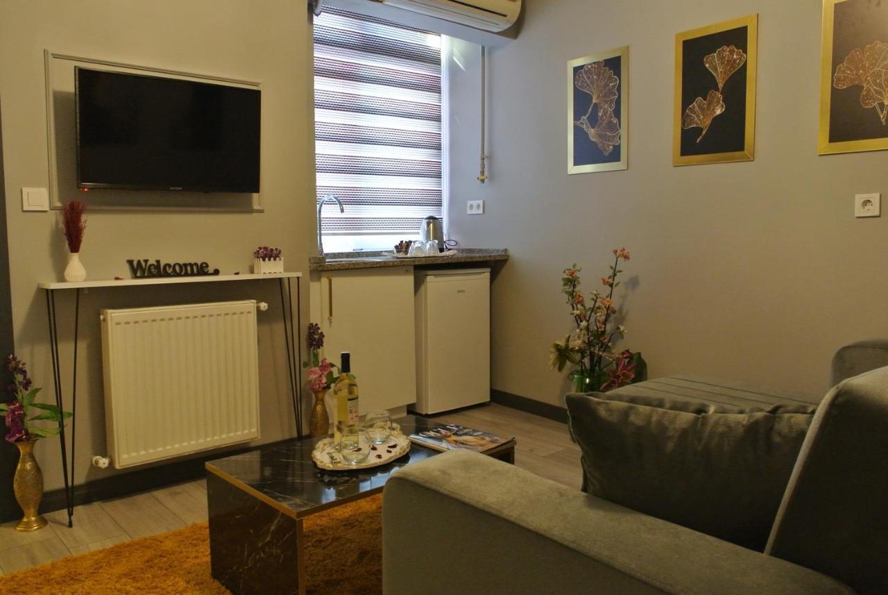 Emirhan Guesthouse & Suites Istanbul Exterior photo